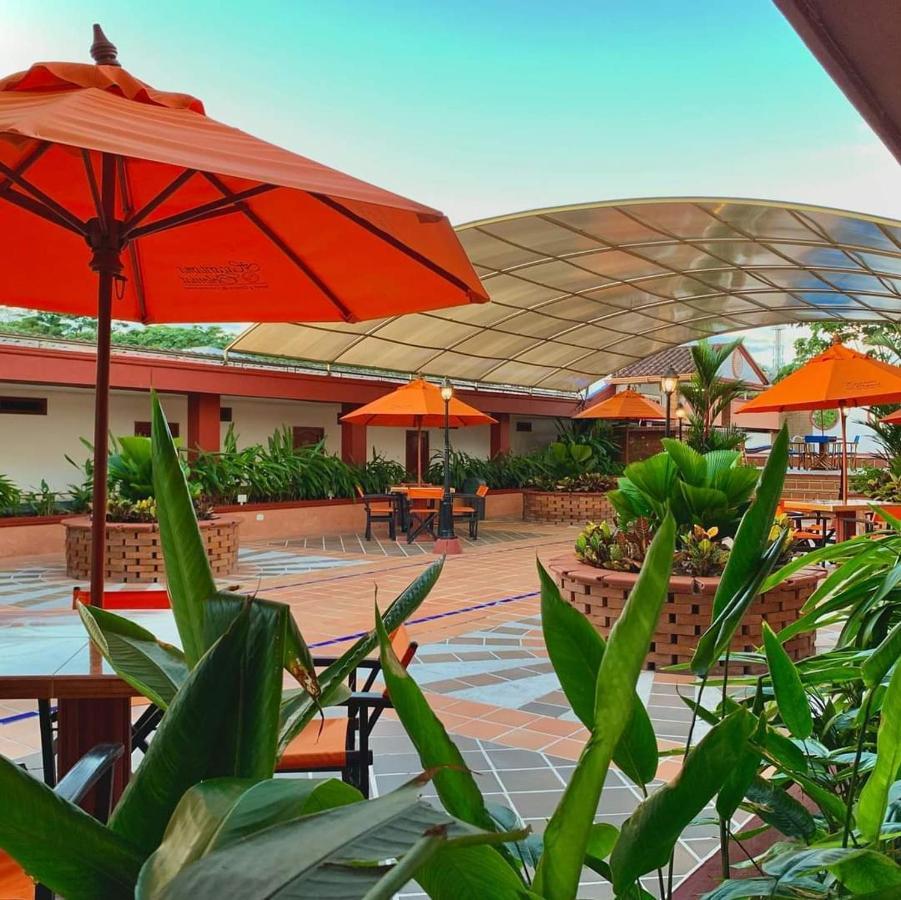 Hotel Hacaritama Colonial Villavicencio Buitenkant foto
