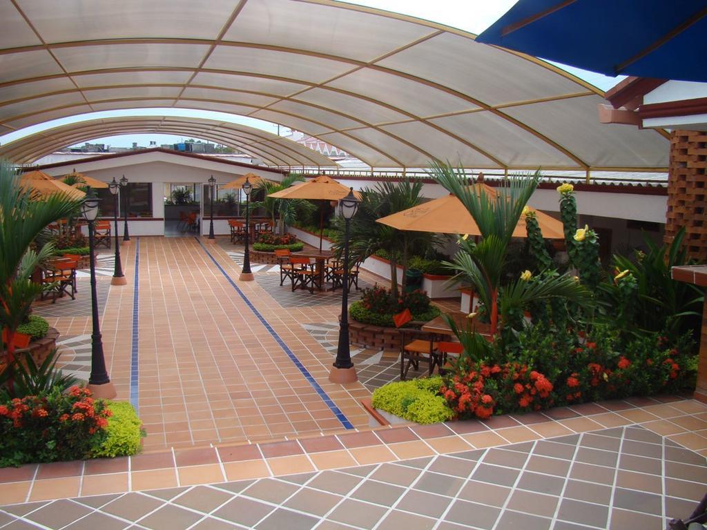 Hotel Hacaritama Colonial Villavicencio Buitenkant foto