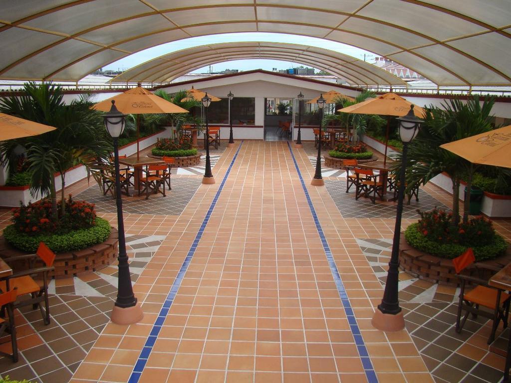 Hotel Hacaritama Colonial Villavicencio Buitenkant foto